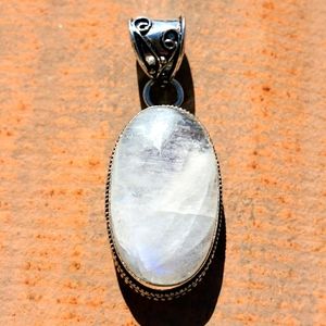 New Rainbow Moonstone 925 Silver Pendant.